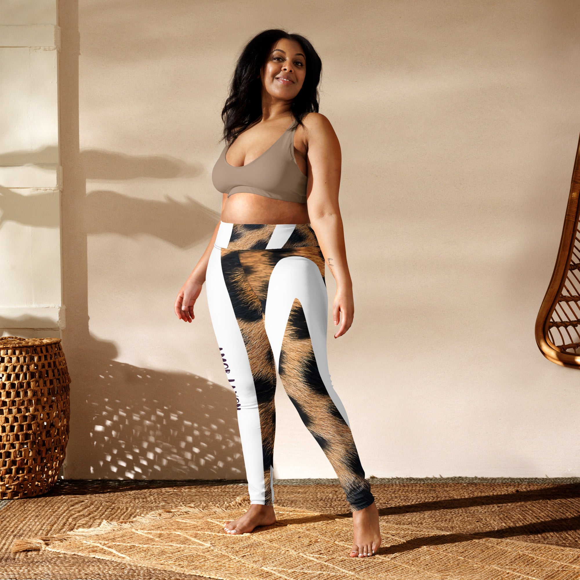 Amor Lavon Fierce Meow Yoga Leggings